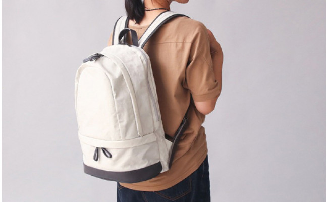 豊岡鞄　TUTUMU　HIKE（S3700）オフホワイト